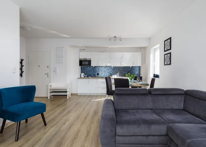 Strzelecka Center Of By Renters