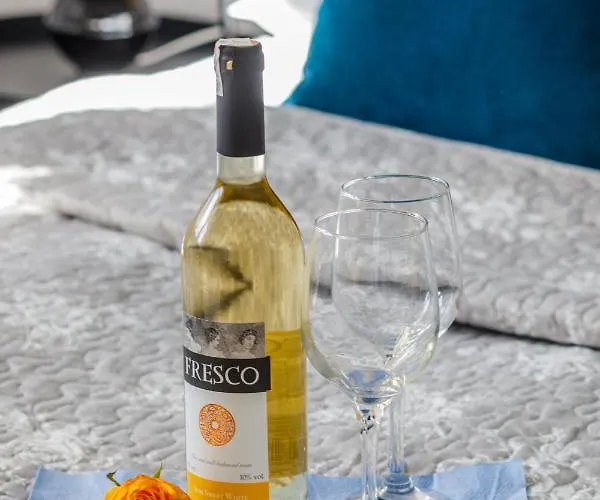 Strzelecka Center Of By Renters * 科沃布热格